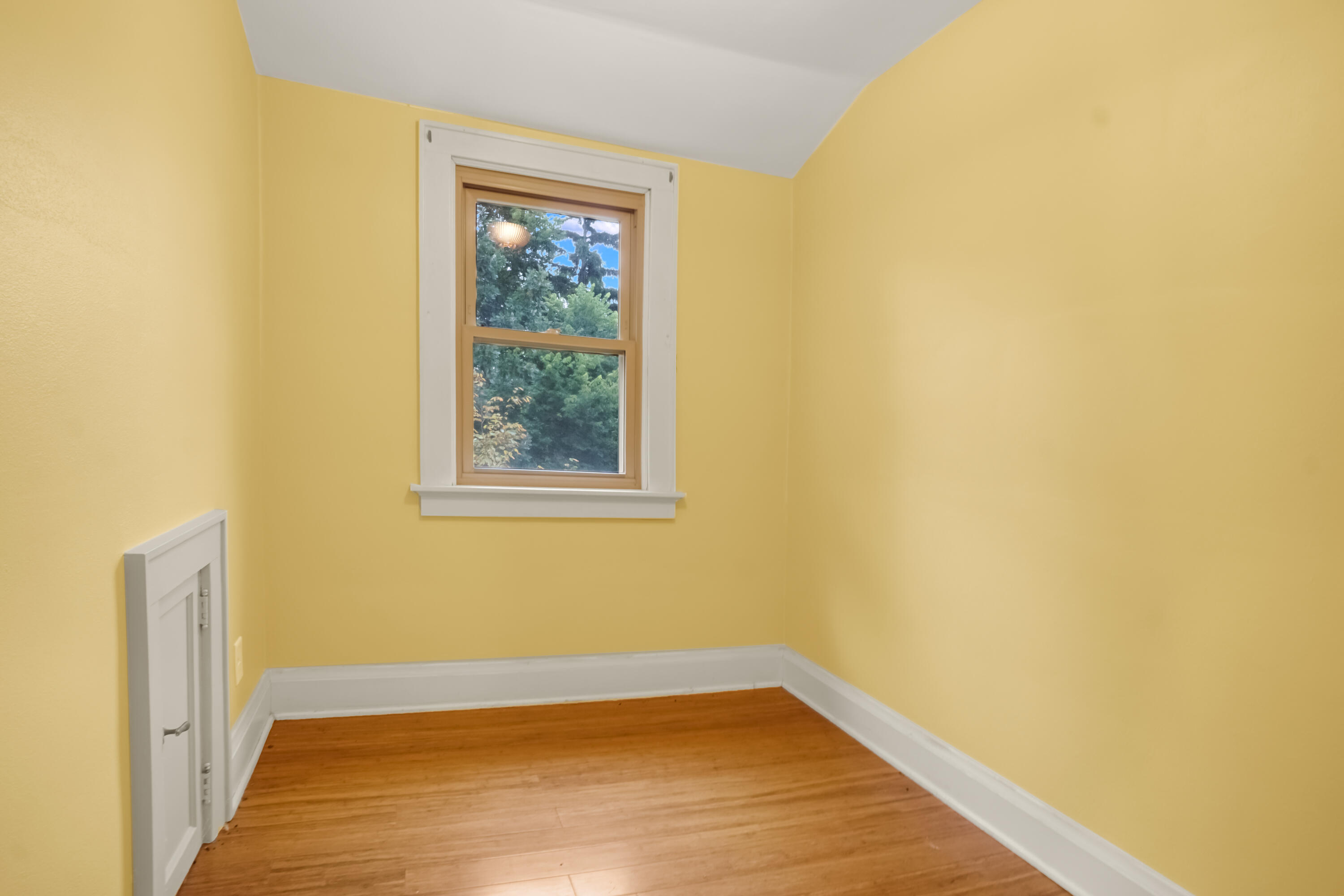 8221 North Cedarburg Road Brown Deer, WI 53209 - Photo 20 of 35 Den