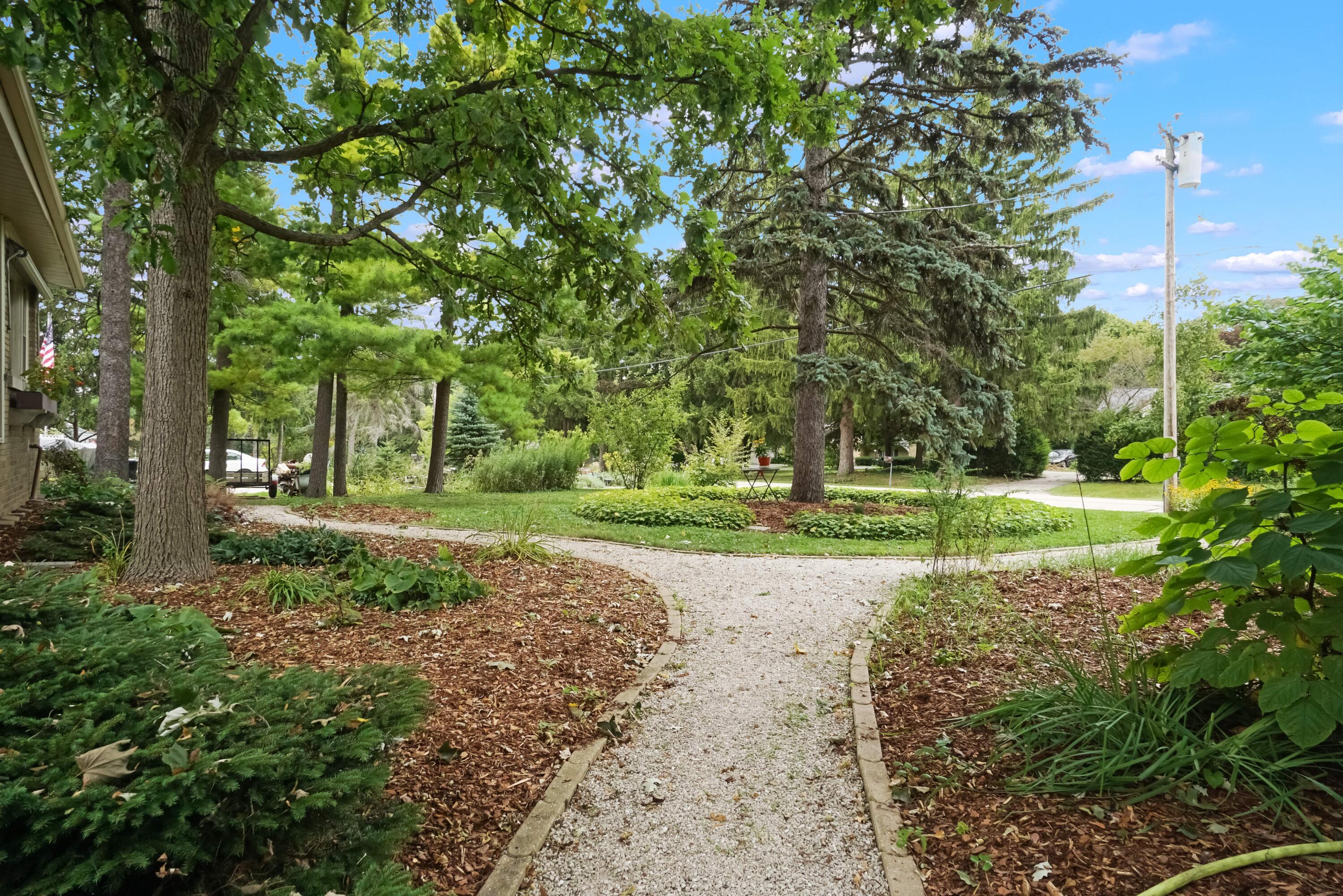 8221 North Cedarburg Road Brown Deer, WI 53209 - Photo 33 of 35 Front Yard