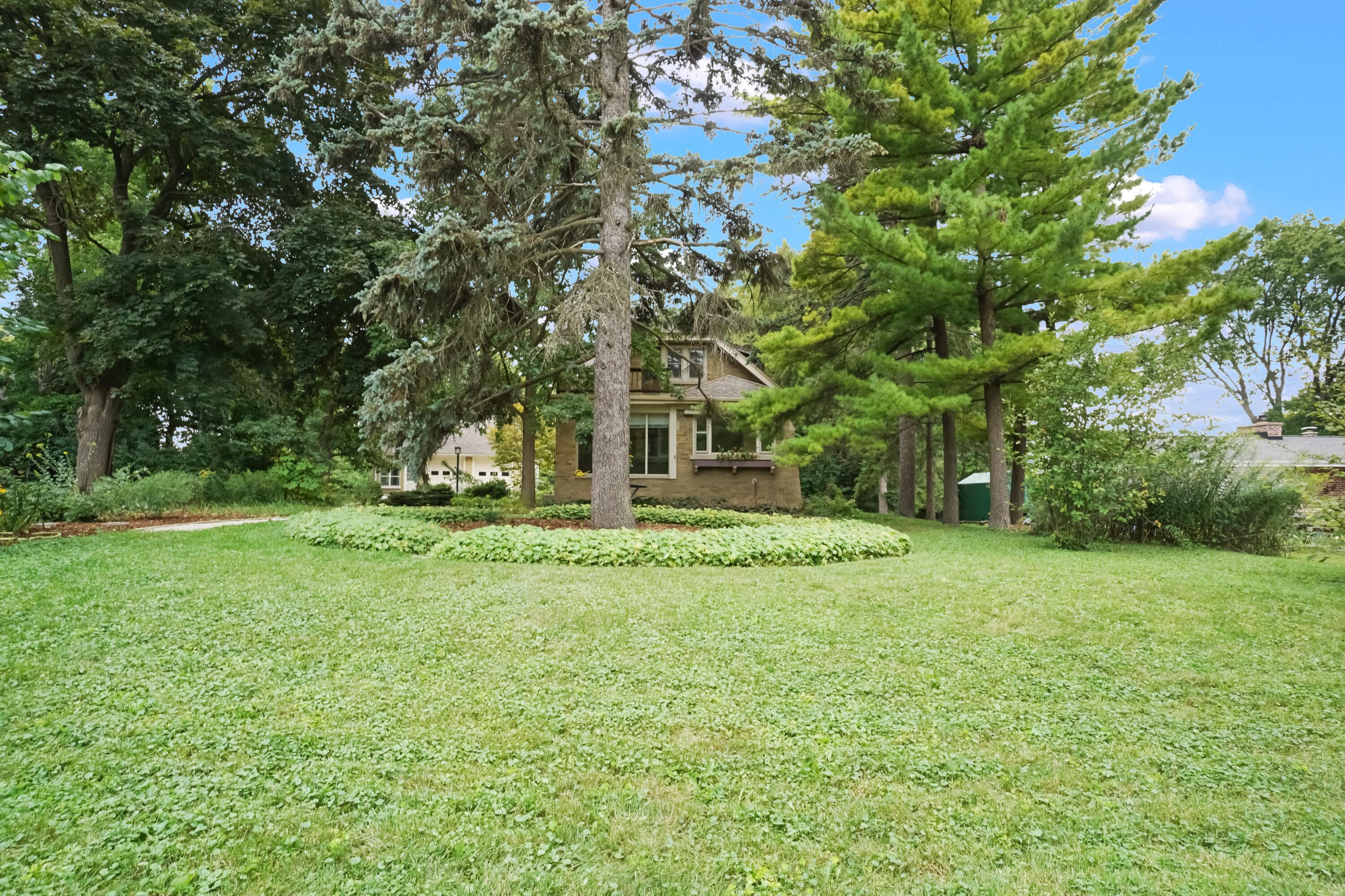 8221 North Cedarburg Road Brown Deer, WI 53209 - Photo 35 of 35 Front View