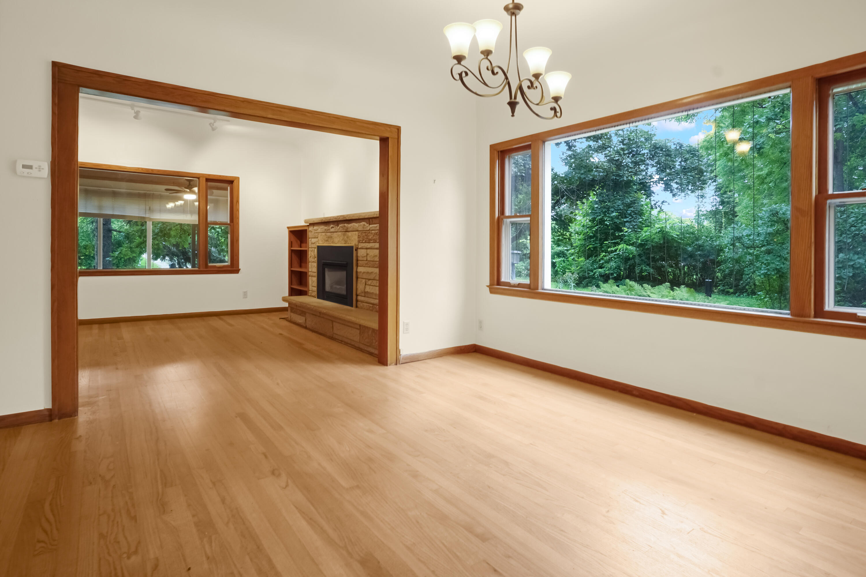 8221 North Cedarburg Road Brown Deer, WI 53209 - Photo 8 of 35 Dining Room