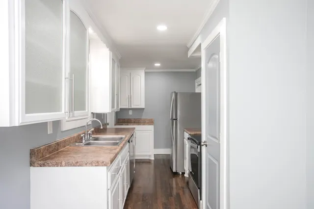 $2,400 | 1111 Westchester Drive, Nashville, TN 37207