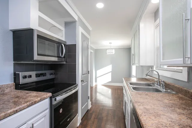 $2,400 | 1111 Westchester Drive, Nashville, TN 37207