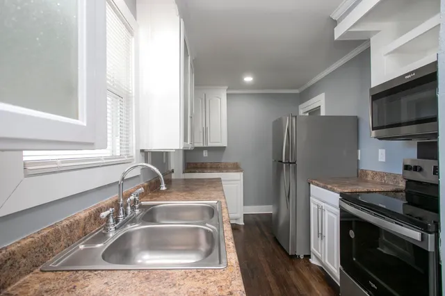 $2,400 | 1111 Westchester Drive, Nashville, TN 37207