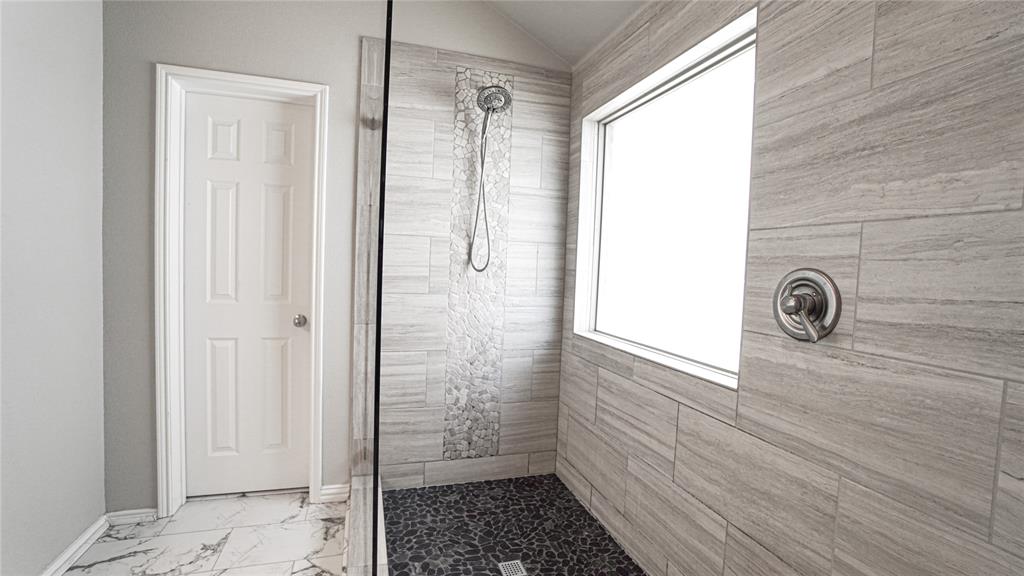 2010 Diamondback Forney, TX 75126 - Photo 18 of 31