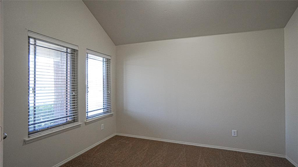 2010 Diamondback Forney, TX 75126 - Photo 5 of 31