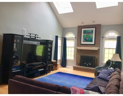 58 Greenwood Road Hopkinton, MA 01748 - Photo 9 of 24 Gallery Image 9