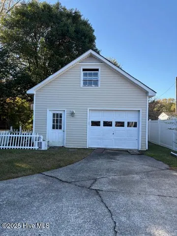 $250,000 | 2906 Hillman Road, Kinston, NC 28504