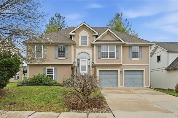 $362,500 | 402 Shannon Avenue, Smithville, MO 64089