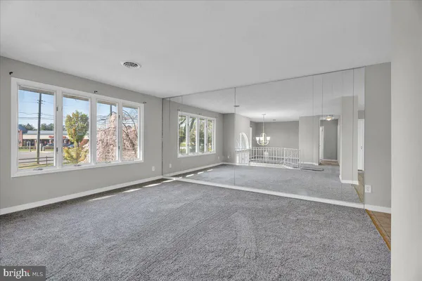 $3,200 | 301 County House Road, Sewell, NJ 08080