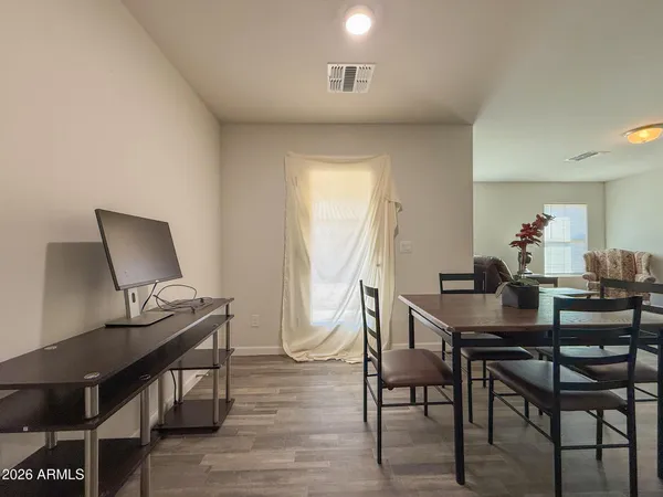 $1,795 | 1209 West Seagoe Avenue, Coolidge, AZ 85128