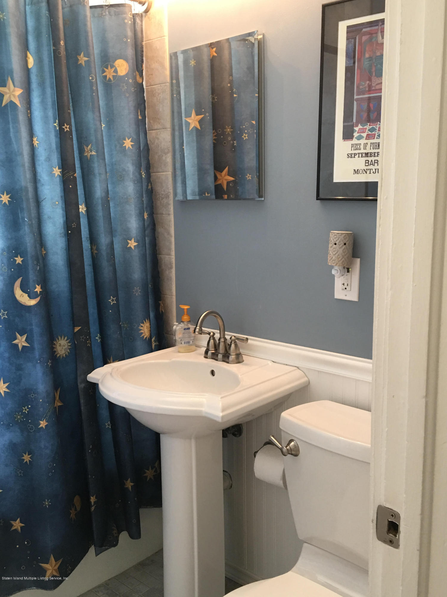690 Annadale Road Staten Island, NY 10312 - Photo 12 of 29 21