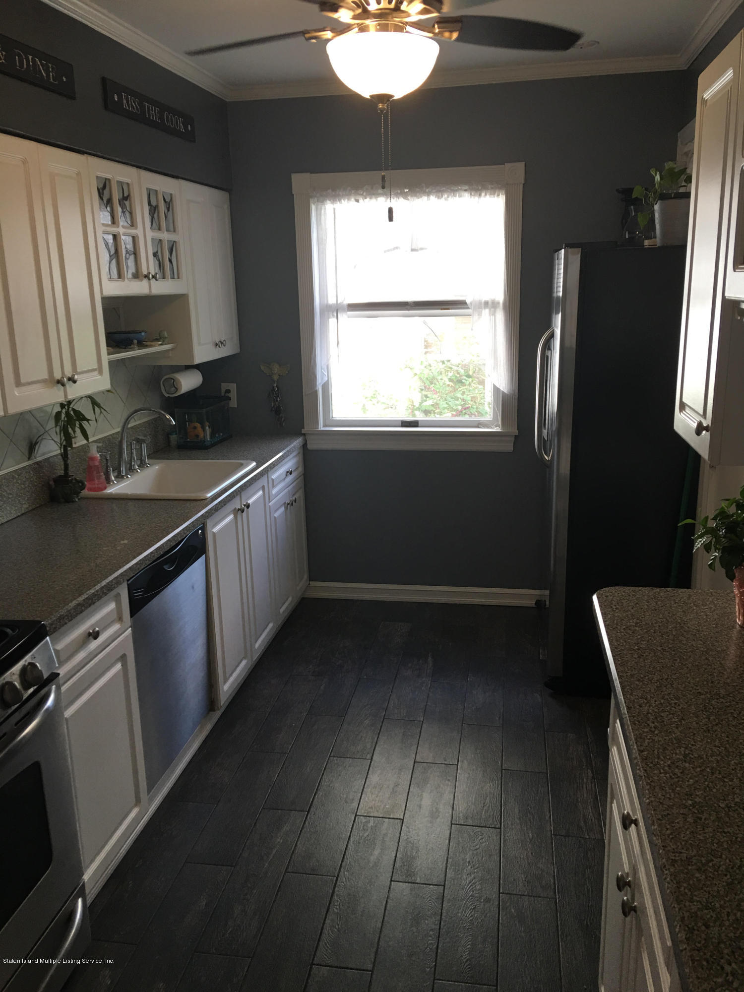 690 Annadale Road Staten Island, NY 10312 - Photo 14 of 29 11