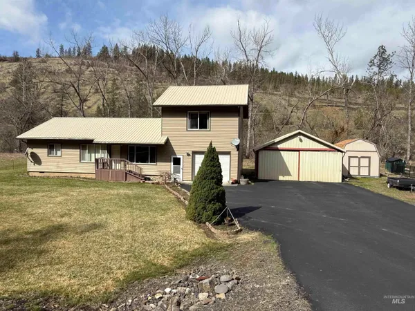 $379,000 | 3731 Highway 13, Stites, ID 83552