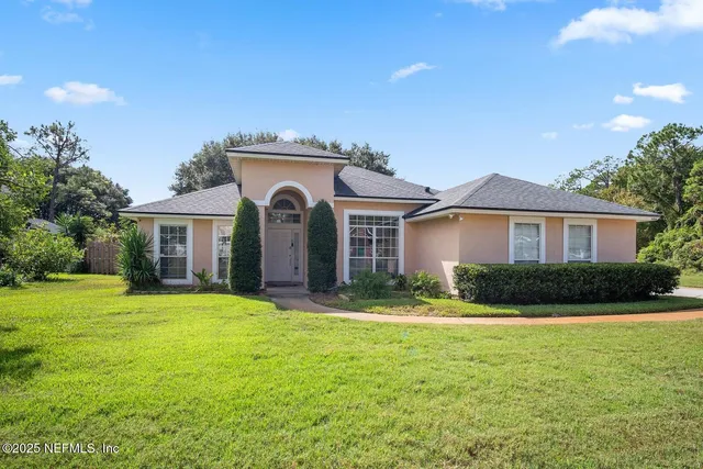 $2,300 | 8936 Deer Berry Court, Jacksonville, FL 32256