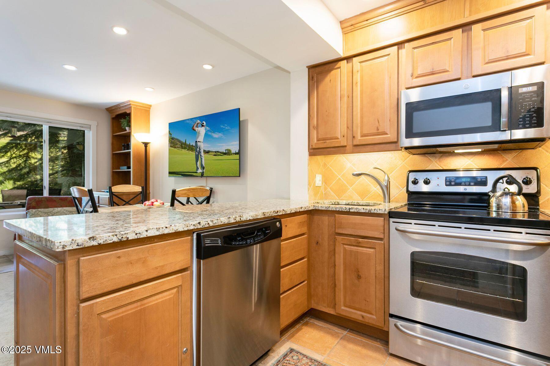 4610 Vail Racquet Club Drive, Unit 2 Vail, CO 81657 - Photo 6 of 29 photo_online_005