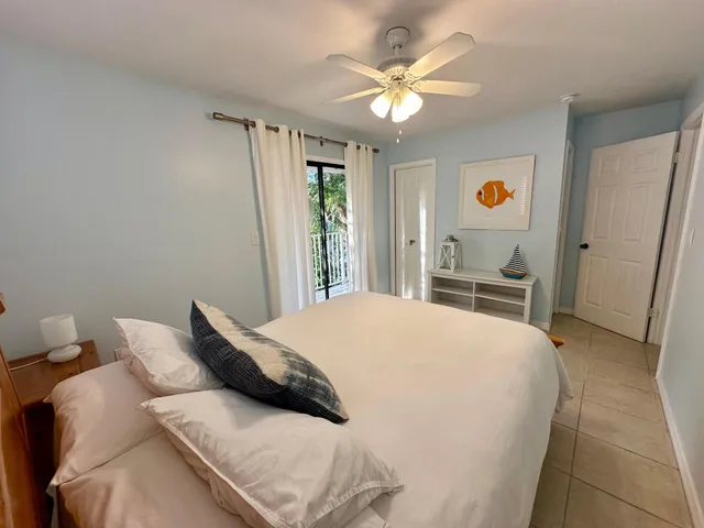 a close view of light in kitchen