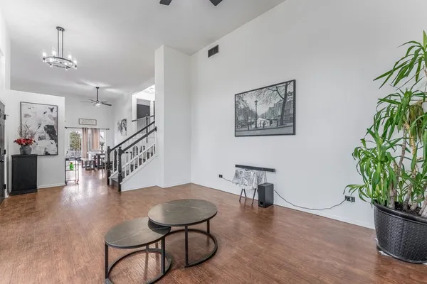 $389,900 | 2008 Gray Hawk Court, Plainfield, IL 60586