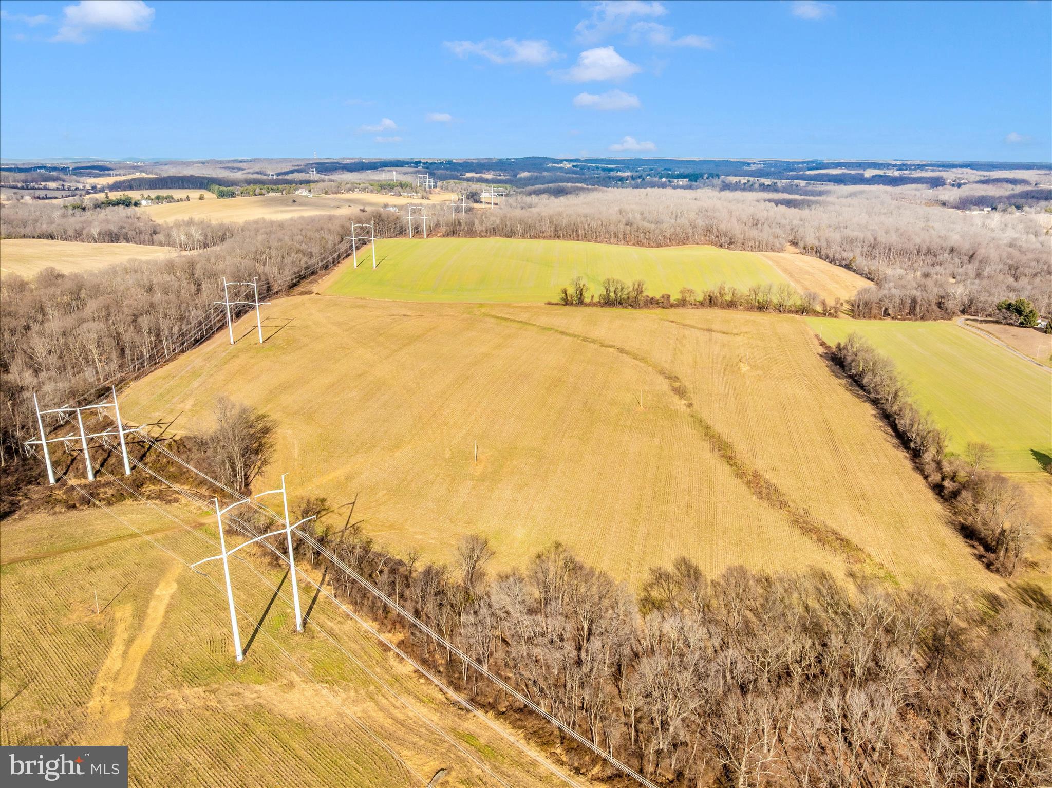 7511 Damascus Road Gaithersburg, MD 20882 - Photo 14 of 36 a view of an ocean and beach