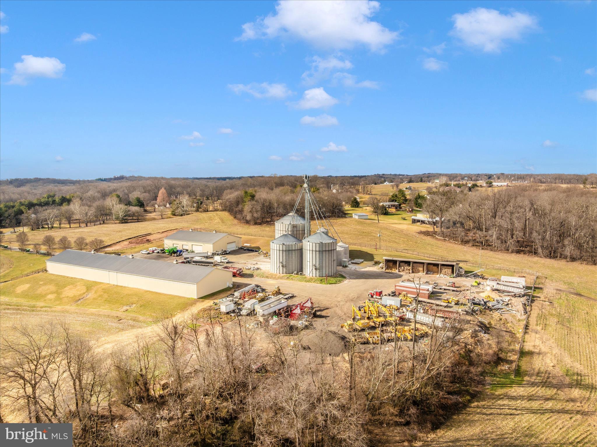 7511 Damascus Road Gaithersburg, MD 20882 - Photo 3 of 36 a view of an ocean