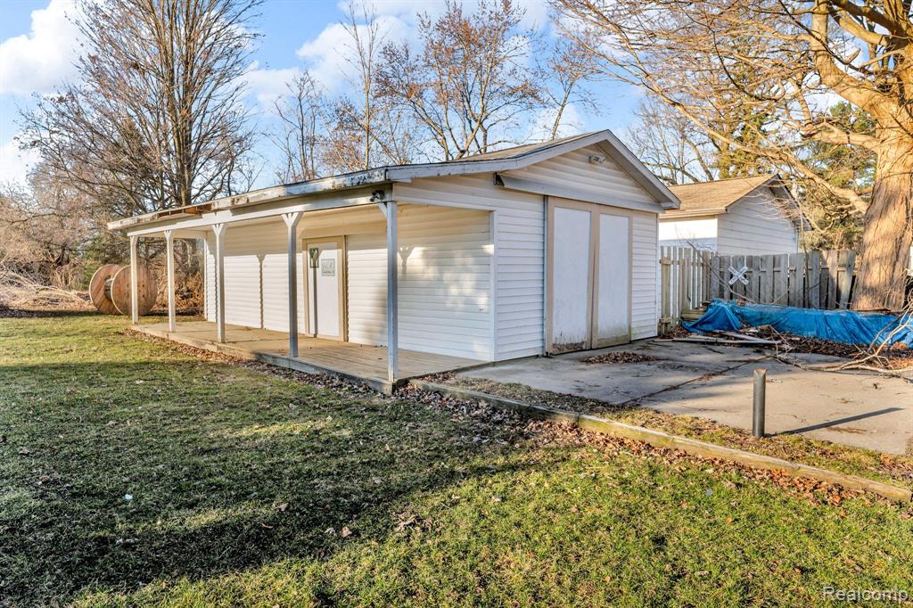 8396 East Richfield Road Davison, MI 48423 - Photo 6 of 17 Gallery Image 6