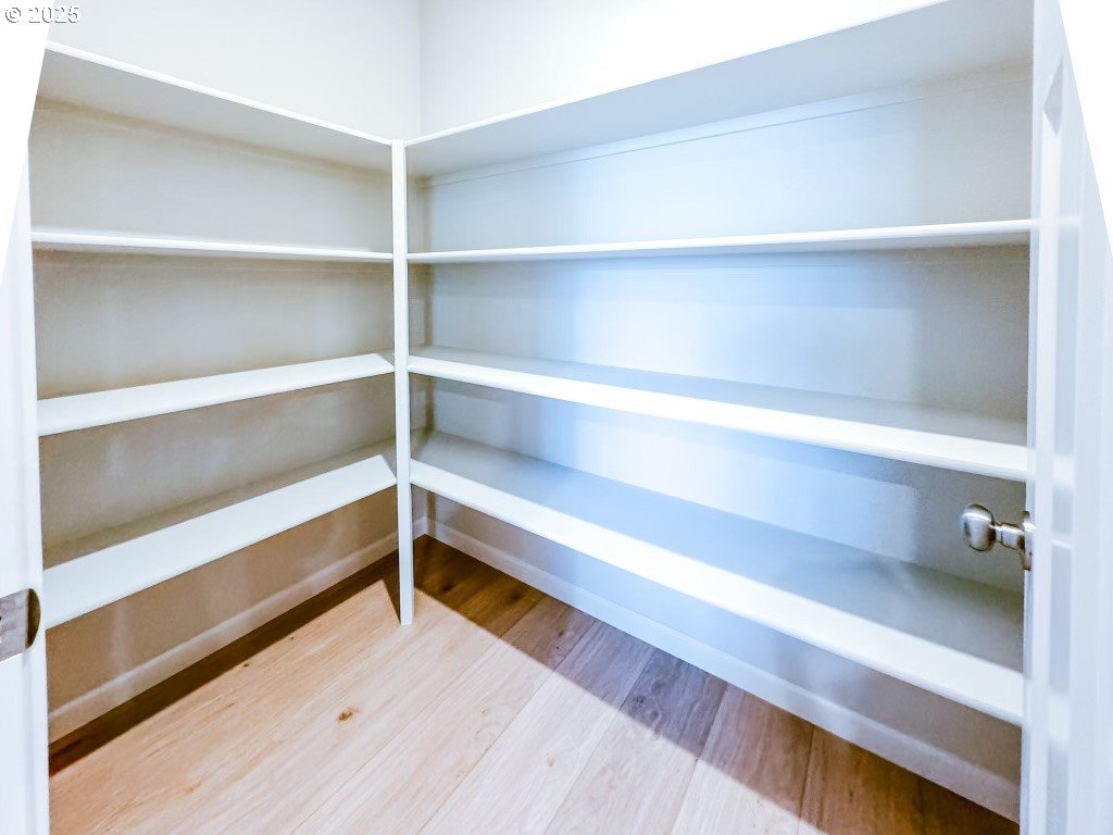 2607 South 6th Way Ridgefield, WA 98642 - Photo 18 of 32 a view of walk in closet with empty racks