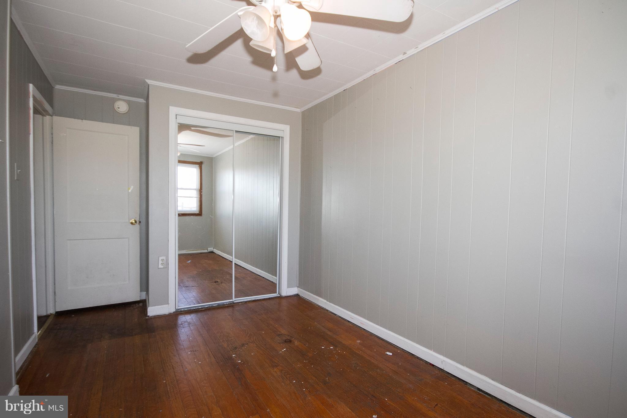 204 Grove Park Road Baltimore, MD 21225 - Photo 17 of 29 Bedroom