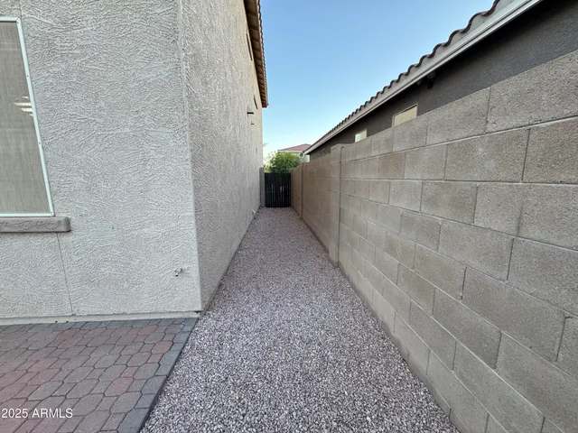 $2,300 | 42564 West Palmyra Court, Maricopa, AZ 85138