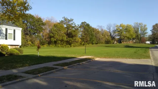 $50,000 | 150 Carriage Hill, Macomb, IL 61455