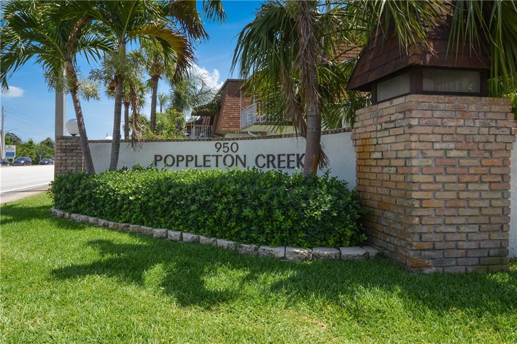 950 South Kanner Highway, Unit TH9 Stuart, FL 34994 - Photo 2 of 33