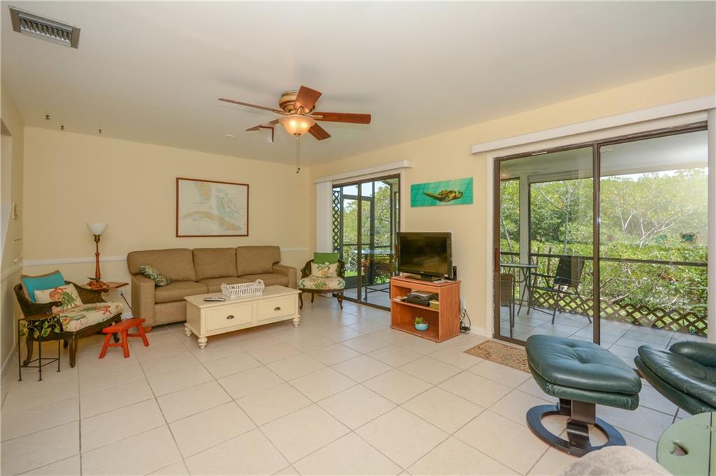950 South Kanner Highway, Unit TH9 Stuart, FL 34994 - Photo 7 of 33
