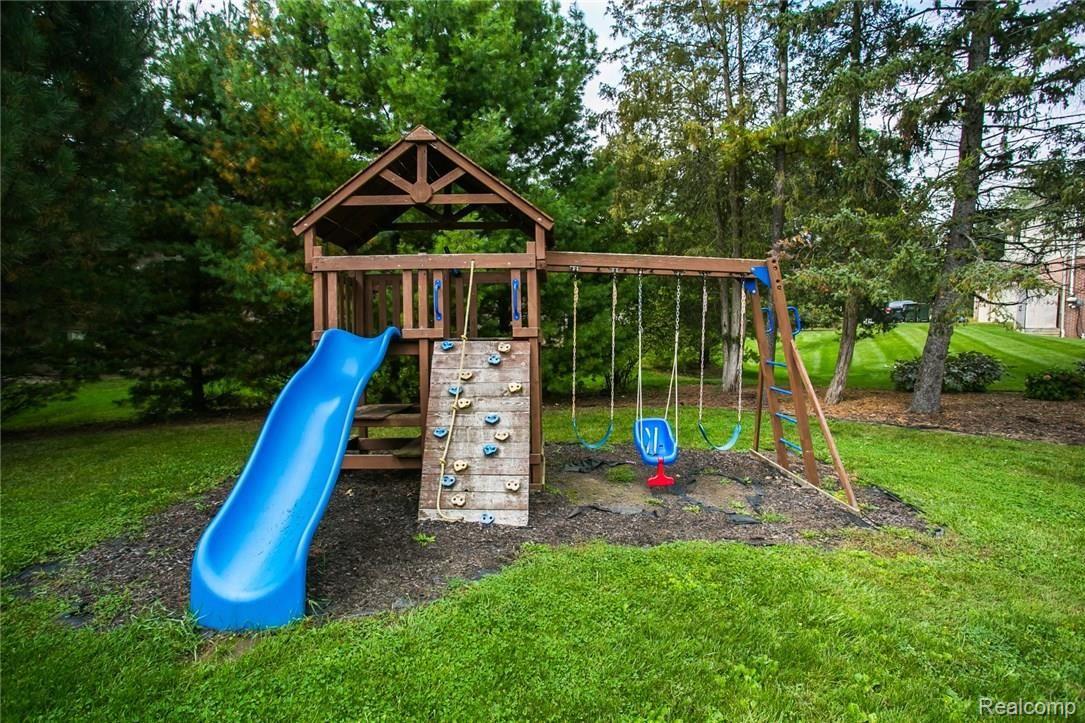 969 Viewland Drive Rochester, MI 48309 - Photo 12 of 48 IMG_12.jpg