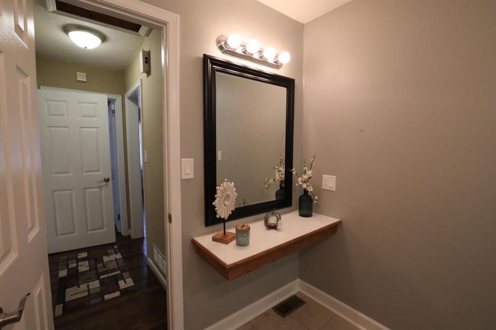 6075 Harleston Road Northeast Sandy Springs, GA 30328 - Photo 13 of 27