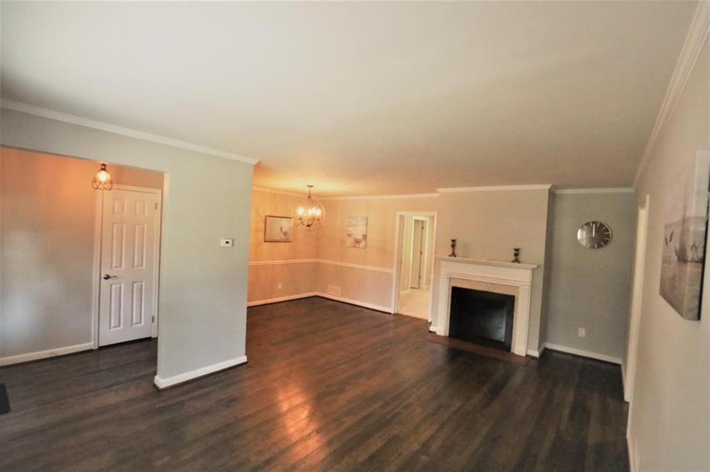 6075 Harleston Road Northeast Sandy Springs, GA 30328 - Photo 5 of 27
