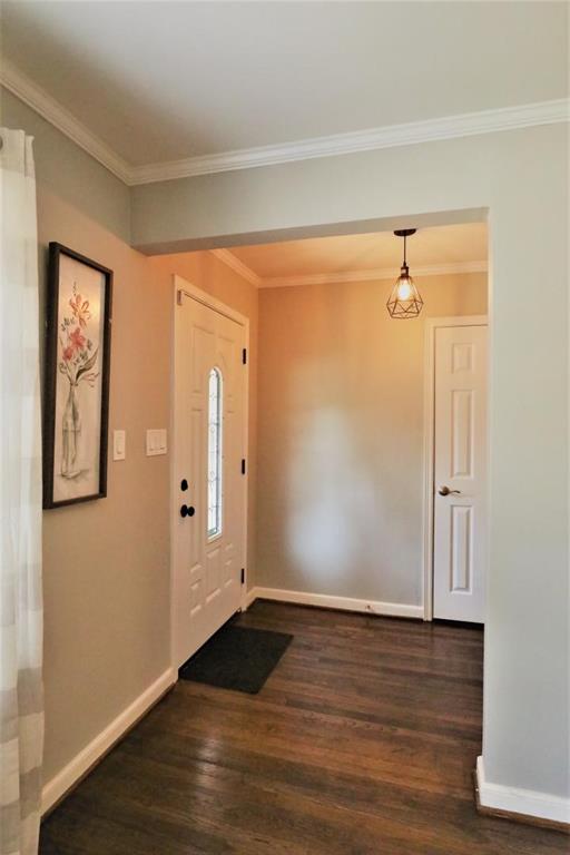 6075 Harleston Road Northeast Sandy Springs, GA 30328 - Photo 6 of 27