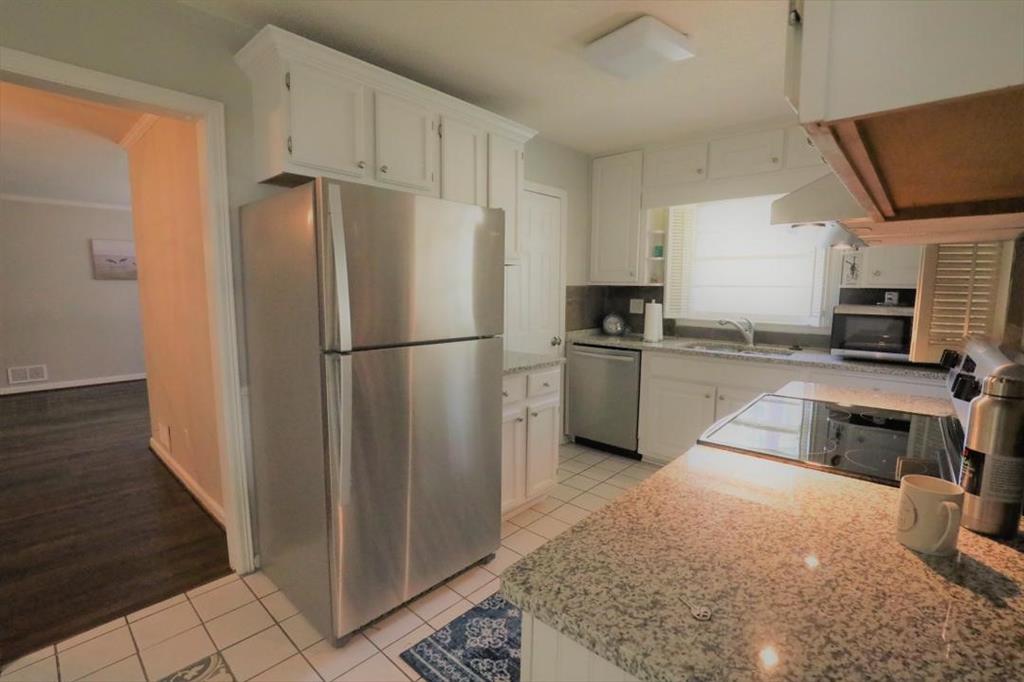 6075 Harleston Road Northeast Sandy Springs, GA 30328 - Photo 8 of 27