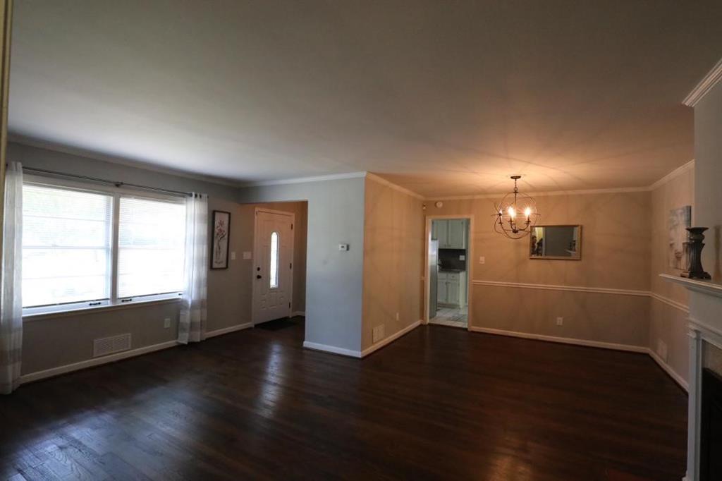 6075 Harleston Road Northeast Sandy Springs, GA 30328 - Photo 10 of 27