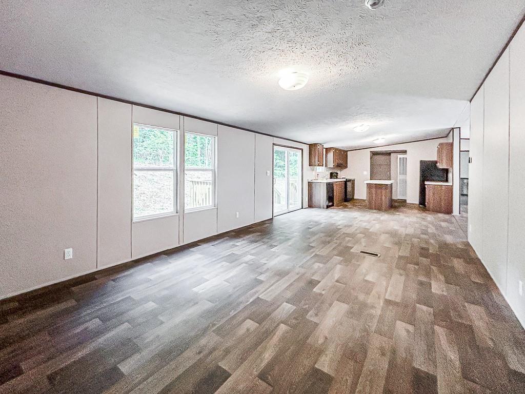 564 Ridge Road Dawsonville, GA 30534 - Photo 16 of 25 a big room with windows and closet