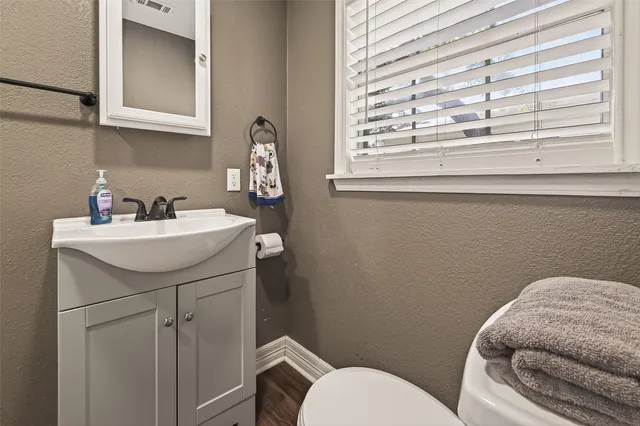 $1,350 | 705 Center Street, Richmond, TX 77469