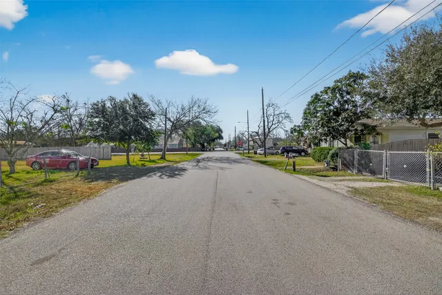 $1,350 | 705 Center Street, Richmond, TX 77469