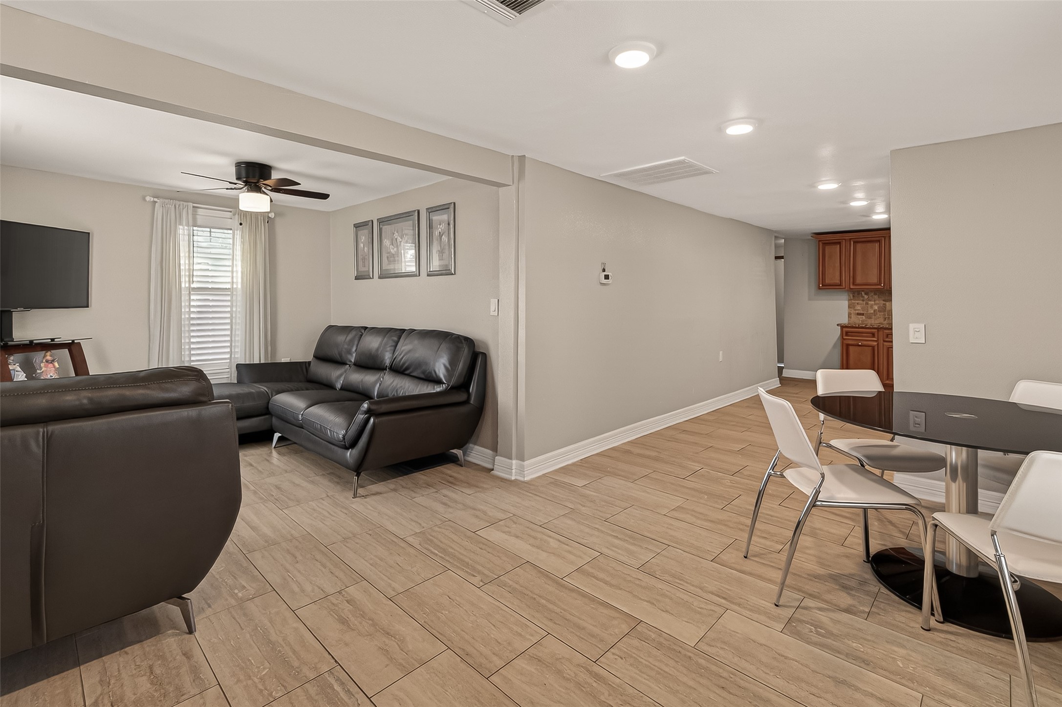 705 Center Street Richmond, TX 77469 - Photo 7 of 36