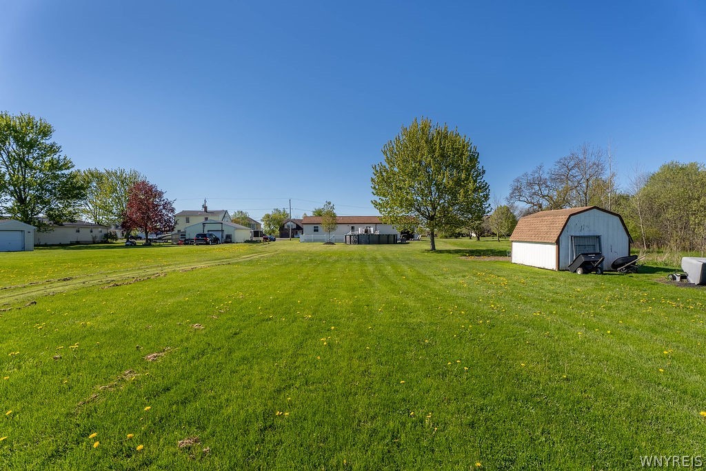 3889 Slusaric Road Wheatfield, NY 14120 - Photo 46 of 50