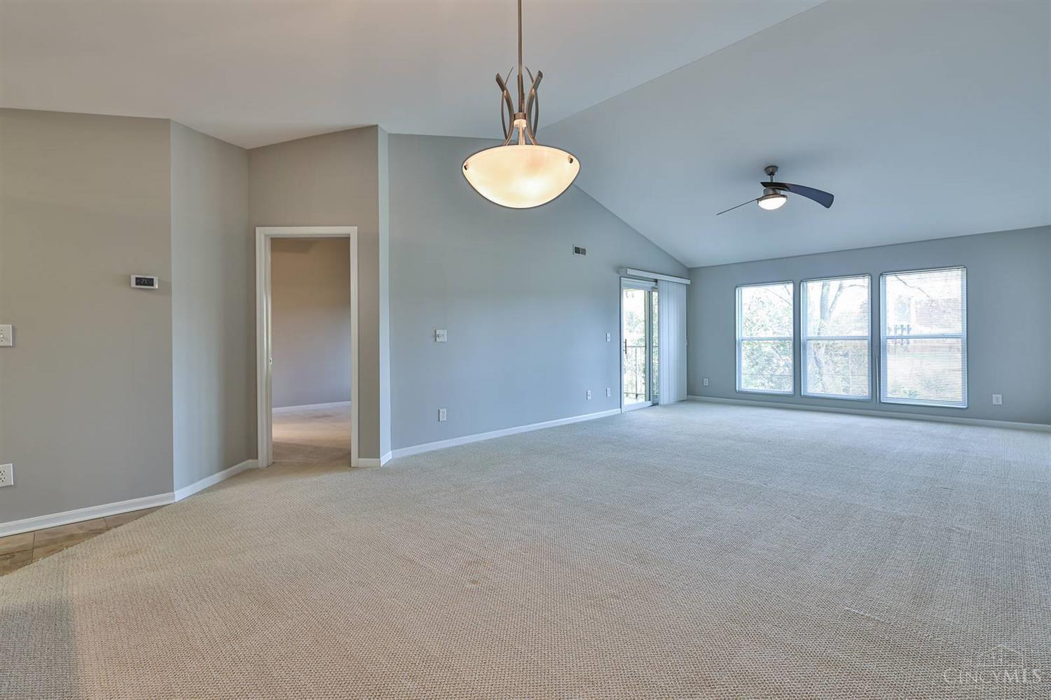 5305 Cooper Road, Unit F Montgomery, OH 45242 - Photo 9 of 22 Gallery Image 9