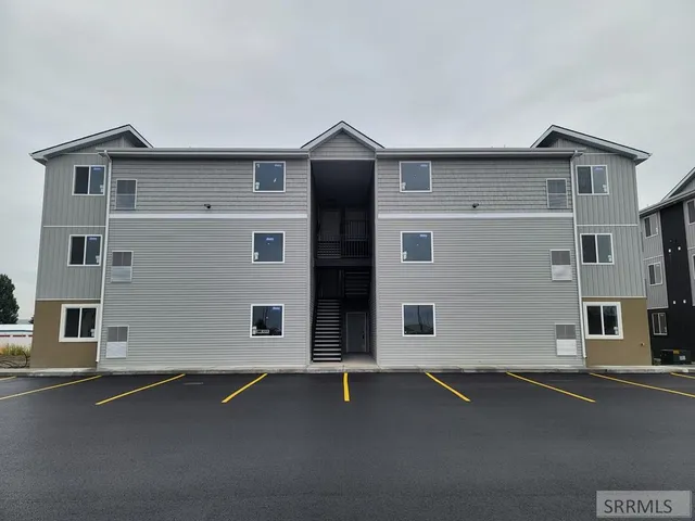 $214,900 | 238 Ella Lane, Unit 302, Rexburg, ID 83440