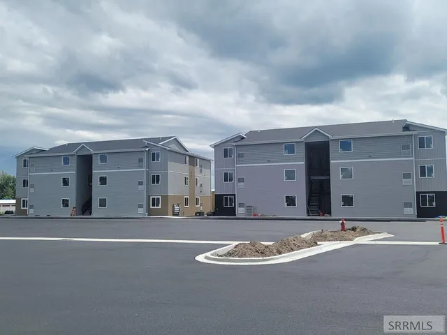 $214,900 | 238 Ella Lane, Unit 302, Rexburg, ID 83440