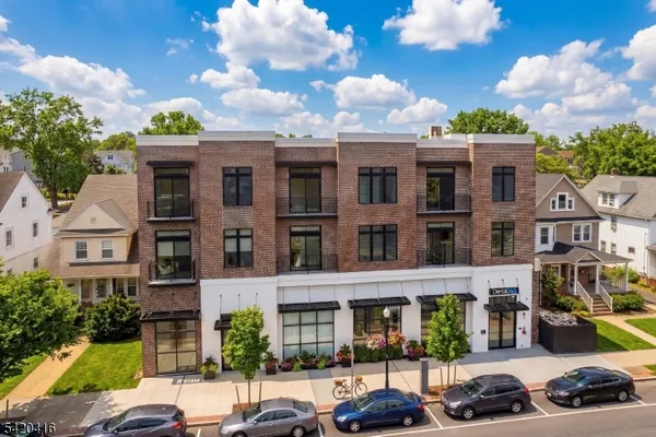 $4,200 | 423 South Avenue West, Unit 206, Westfield, NJ 07090