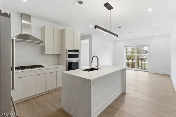 $4,200 | 423 South Avenue West, Unit 206, Westfield, NJ 07090