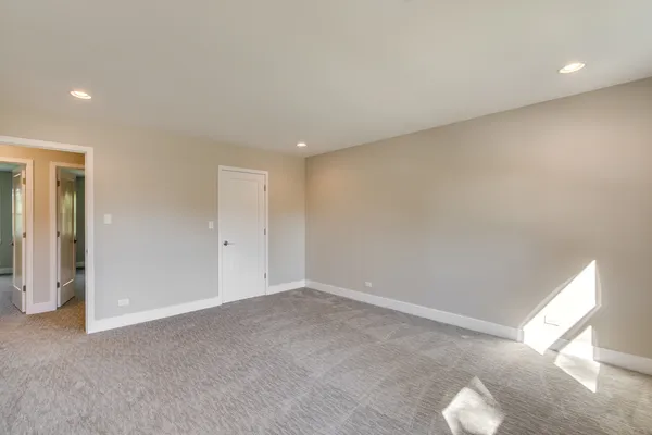 $4,147 | 3119 Lake Avenue, Unit E, Wilmette, IL 60091
