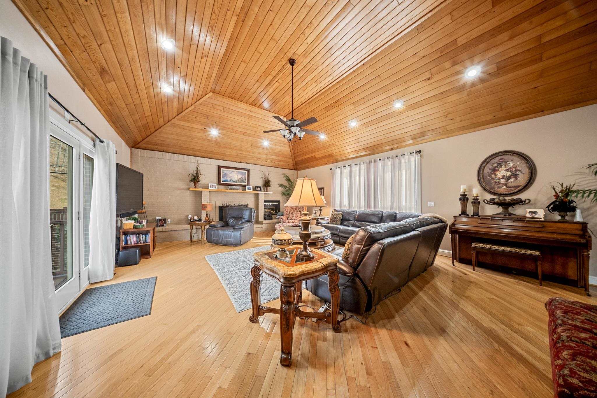 446 Cedar Creek Road Pikeville, KY 41501 - Photo 17 of 50