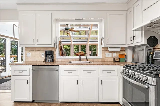 $1,599,000 | 18 Timothy Drive, Westerly, RI 02891