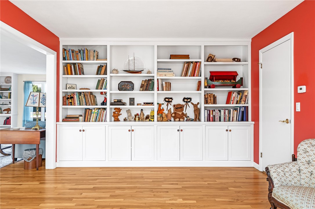 18 Timothy Drive Westerly, RI 02891 - Photo 10 of 44